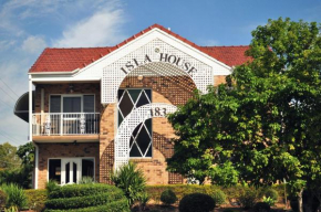 Гостиница Isla House Greenslopes  Брисбен